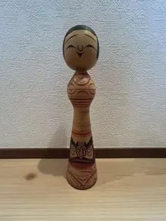 創作こけし 牡丹文様 盛美津雄（もり みつお）氏 創作こけし 牡丹文様 盛美津雄（もり みつお）氏 | Mercari
