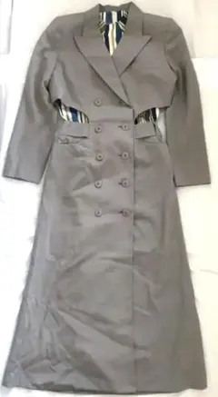 【希少 美品】薄いグレー 変形 デザインワンピース マリココウガ ウール100%