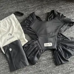 【美品】コニー　抱っこ紐　収納ポーチ付き　XS