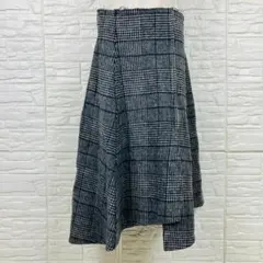 【美品】デ・プレ DES PRÉS チェック柄 アシンメトリーロングスカートのサムネイル