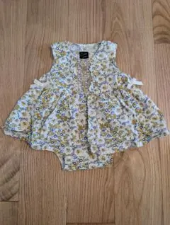 フリルロンパース