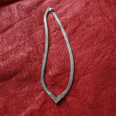 V字型メタルネックレス ストーン付き