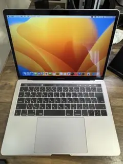 Apple MacBook Pro 13-inch 2017 本体