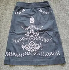 MELROSE メルローズ 刺繍 台形 スカートのサムネイル