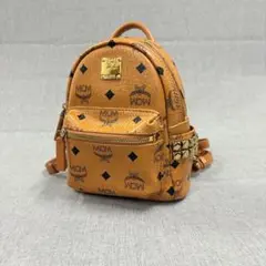 MCM エムシーエム ミニリュック ヴィセトス スタッズ キャメル