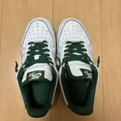 NIKE AIR FORCE 1 ホワイト グリーン スニーカー