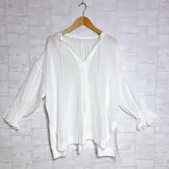 Simplicite B.C STOCK スキッパーコットンブラウス 袖口フレアのサムネイル