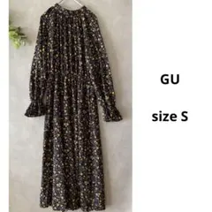 美品☆GU 花柄ロングワンピース 黒 夏以外 ユニクロ