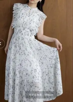 スナイデル　Sustainableフリルワンピース