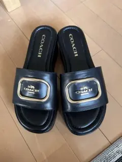 2025年最新】COACH レディース サンダル・ミュールの人気