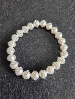 上品 ホワイトシェルパール風 ブレスレット ラインストーン入り キラキラ