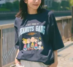 PEANUTS別注シリーズ カレッジロゴ　スヌーピー ルーズ半袖Tシャツ