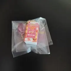 新品　リプトン　ミニチュアチャーム　ピーチティー