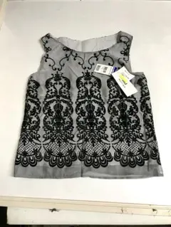 オンワード樫山　MULTI MIX タンクトップ　新品、タグ付　★7082A