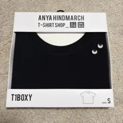 新品　UNIQLO ANYA HINDMARCH Tシャツ ブラック Sのサムネイル