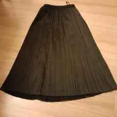 ユニクロ　アシンメトリープリーツスカート　S
