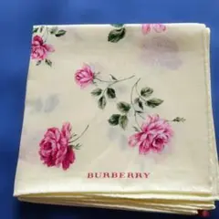 BURBERRY 花柄ハンカチ クリーム色