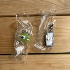 モンスターズインク　めじるしアクセサリーNEW ２種類セット