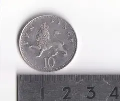 【硬貨】イギリス10ペンス：2007年一般デザイン　[表]エリザベス女王