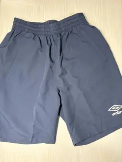 umbro ネイビー ハーフパンツ