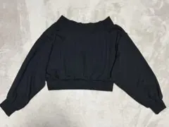 オフショルダースウェットトップス黒 ショート丈