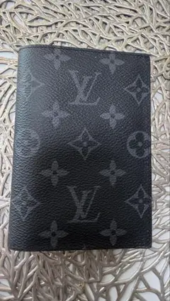 ルイヴィトン　パスポートケース　LV Louis Vuitton