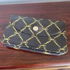 クラッチバッグ 黒地 金色チェーン　ロンシャン