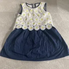 デイジー刺繍 ノースリーブ ワンピース BUZZ FUZZ by BEBE
