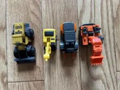 トミカ　働くクルマ3台セット ＋　おまけ1台