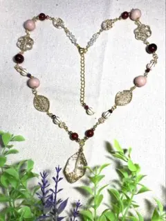 アンティーク調クリアビーズのロングネックレス