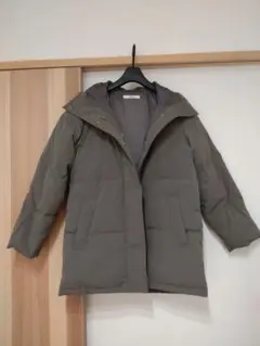 美品　ダウンジャケット