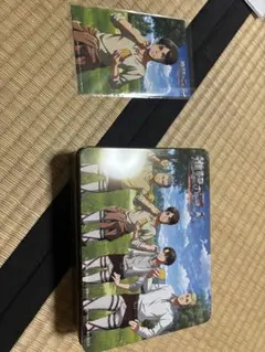 進撃の巨人 缶ケースとポストカードセット