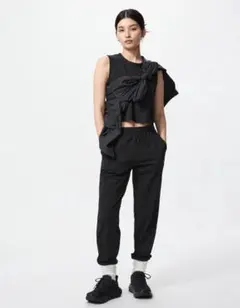 新品未使用！UNIQLOAIRism ウルトラストレッチアクティブジャガーパンツ