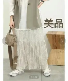 サマンサモスモスブルー　フラワープリーツスカート ベージュ　美品のサムネイル