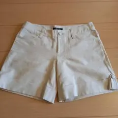 美品　INGNI ベージュ ショートパンツ ボタン付き　S