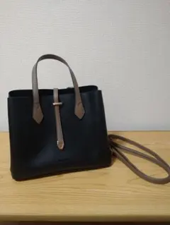 HUNDRED ブラック ショルダーバッグ