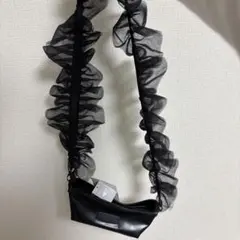 HELLOYE フリルショルダーバッグ 黒のサムネイル