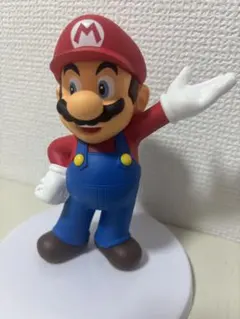 【カギやキーホルダーも掛けられる！】マリオフィギュア 約10cm