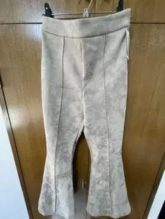 MURUA ベージュ スエード風 フレアパンツ