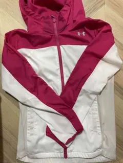 ペ*ズ様 値下げ中‼️Under Armour フード付きウィンドブレーカー　M