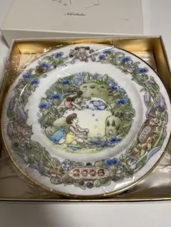 シ*ー様 【未使用品】となりのトトロ　イヤリープレート2009年 楽天市場】となりのトトロイヤリープレート 2011年(木製皿立て付