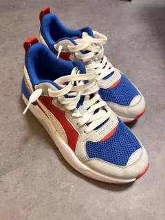 PUMA スニーカー　27センチ