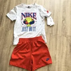 NIKE Tシャツとショートパンツセット 4T