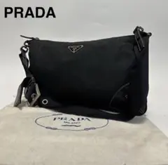 【美品】プラダ　三角ロゴ　ナイロン　レザー　ブラックワンショルダーバッグのサムネイル