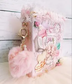 おすそ分けコラージュ素材収納book型ボックス素材入り❁⃘*.゜ぽんぽんチャーム付