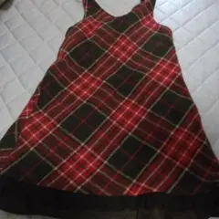 赤とダークブラウンのチェック柄 ジャンバースカート 120