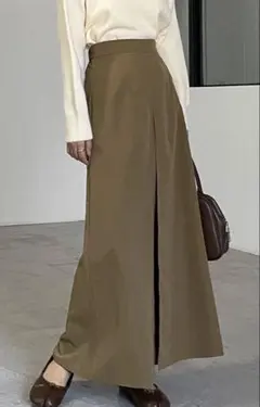 louere インバーテッドプリーツロングスカート　モカベージュ系