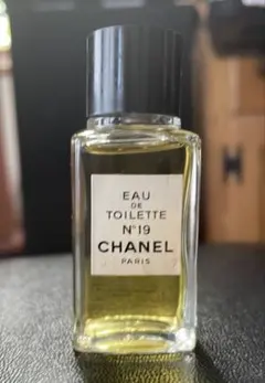 CHANEL Eau de Toilette N°19 ミニボトル