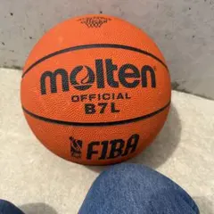 moltenモルテンFIBA公式バスケットボール7サイズ12面体GL7 - メルカリ