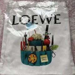 LOEWEトートバッグ。